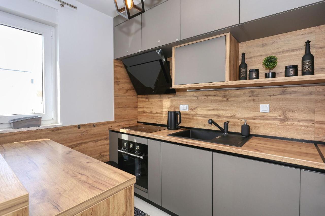 Luxury Apartment Isabell ซาตอน ภายนอก รูปภาพ