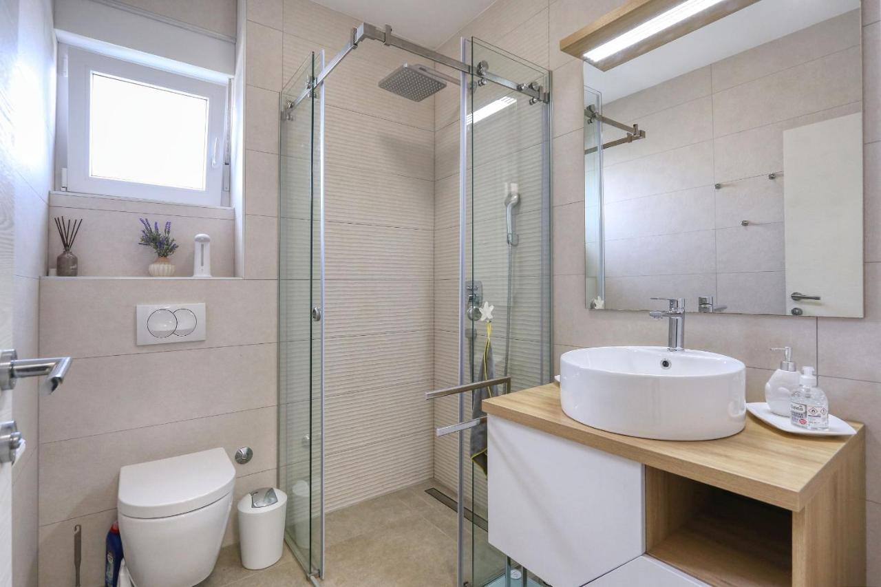 Luxury Apartment Isabell ซาตอน ภายนอก รูปภาพ