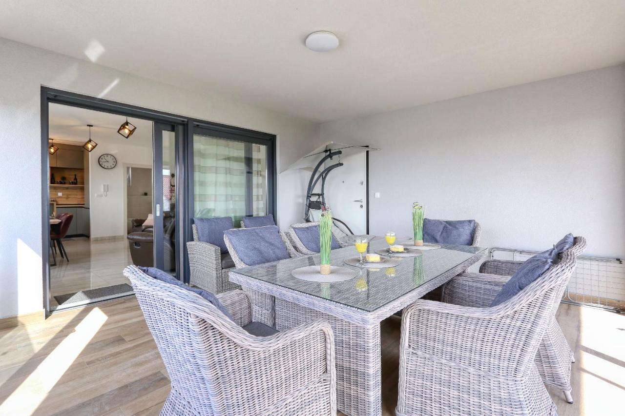 Luxury Apartment Isabell ซาตอน ภายนอก รูปภาพ