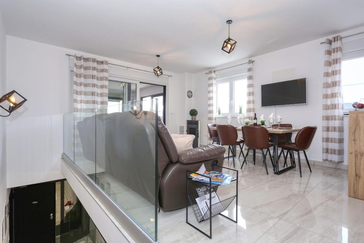 Luxury Apartment Isabell ซาตอน ภายนอก รูปภาพ